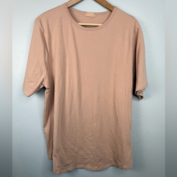 NUUDS Short Sleeve Curved Hem T-Shirt Size XL - Picture 4 of 10